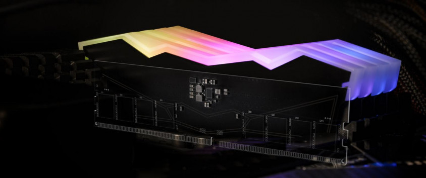 Team T-Force DELTA RGB  32GB(2x16GB) 5200Mhz DDR5 Gaming Ram (FF4D532G5200HC40CDC01)